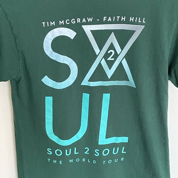 Tim McGraw Faith Hill Soul 2 Soul 2017 Tour Green Concert T Shirt Adult Sz Small - Picture 2 of 5